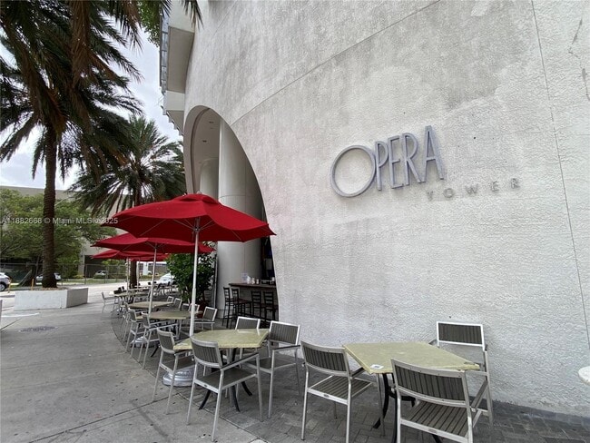 Building Photo - 1750 N Bayshore Dr