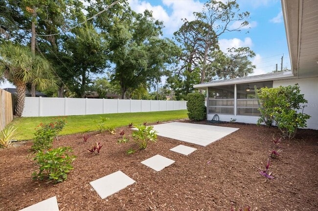 Building Photo - 1169 Carmella Cir
