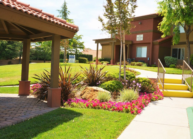 Building Photo - The Arches at Regional Center West Apartments