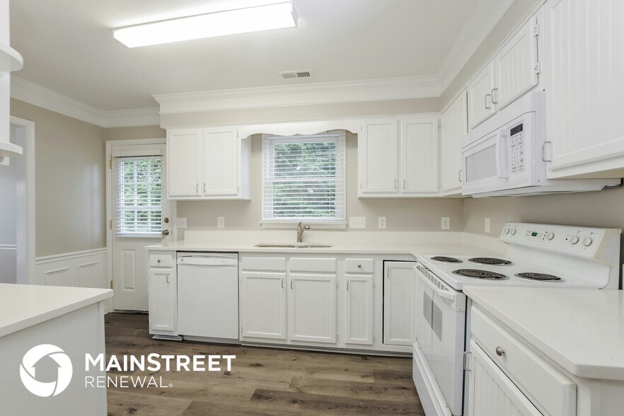 Building Photo - 6301 Bonnybrook Ct