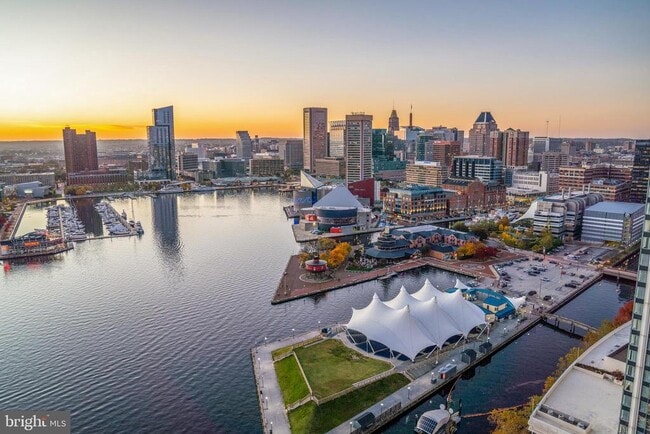 Building Photo - 300 International Drive