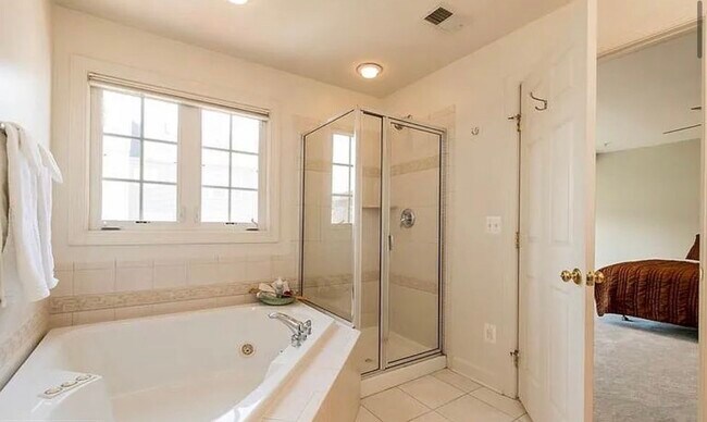 Building Photo - 9638 Parson Massey Pl