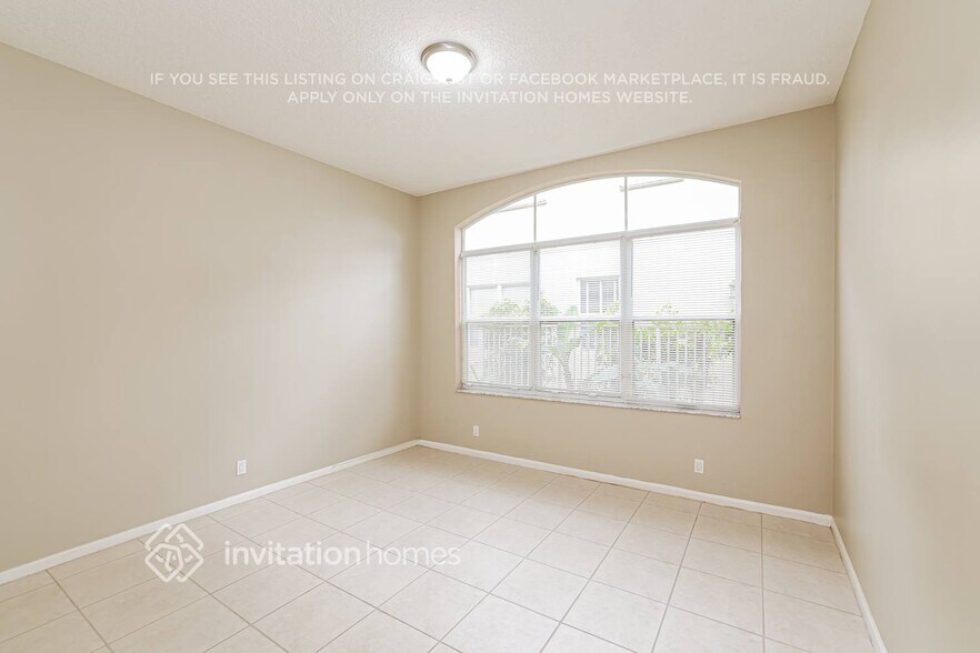 Building Photo - 6103 C Durham Dr