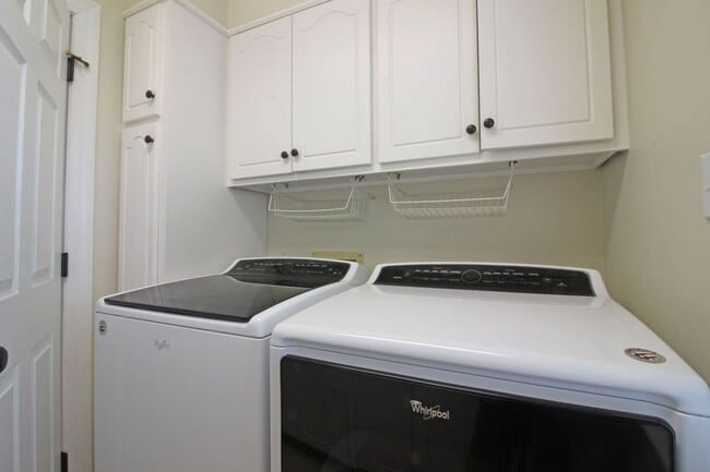 Building Photo - 103 Carolina Wren Cir