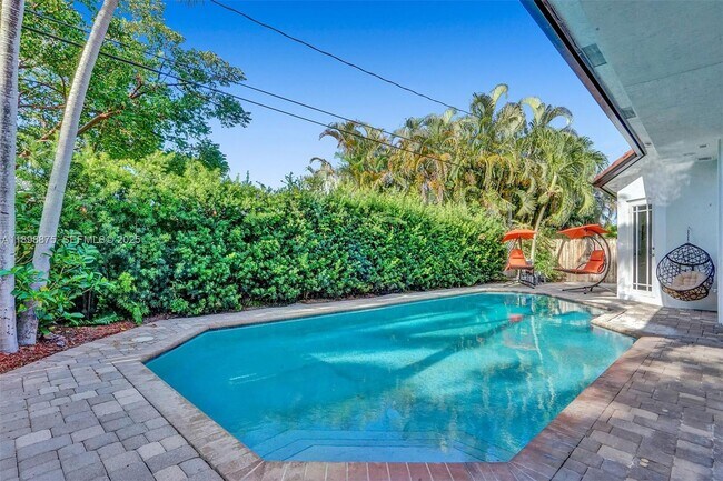 Building Photo - 1207 SW 21st St