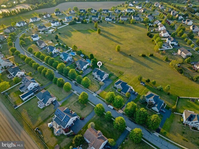 Building Photo - 728 Farmhouse Rd