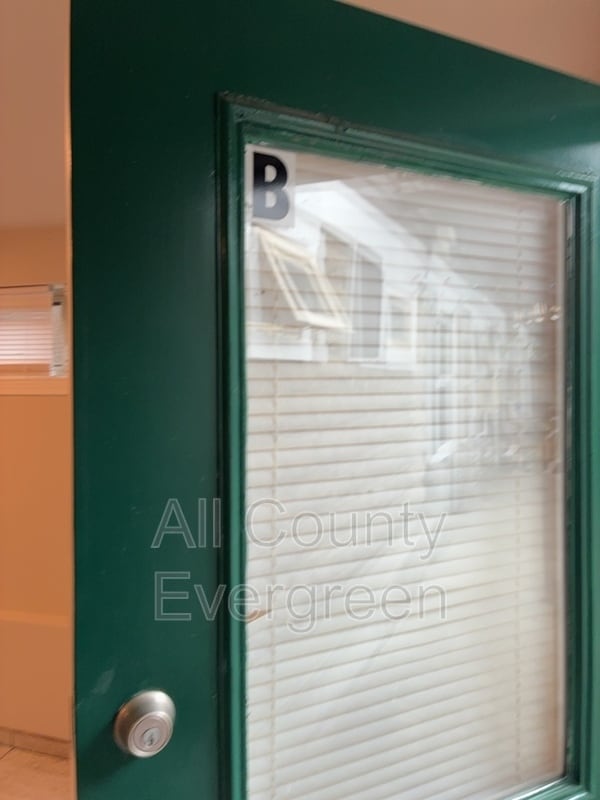 Building Photo - 1015 9th St