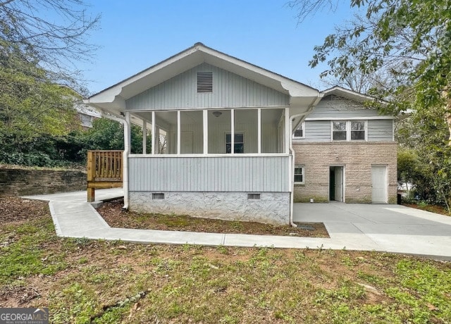 Building Photo - 440 Dartmouth Dr SW