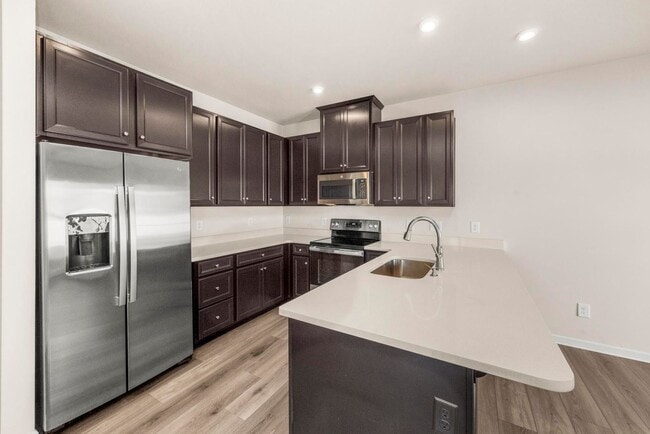 Building Photo - 247 Pryor Dr