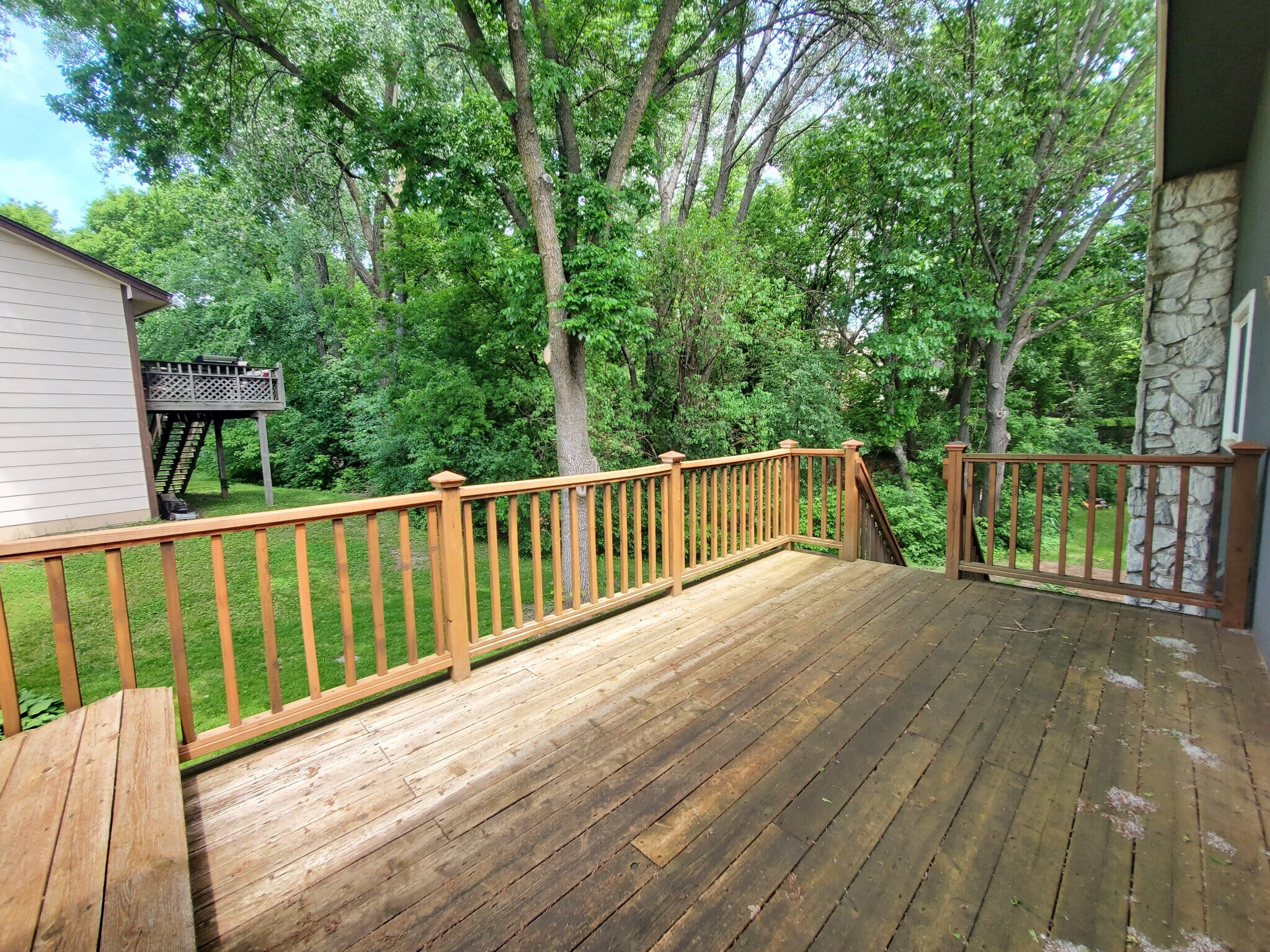 Building Photo - 2517 Cedar Hills Dr