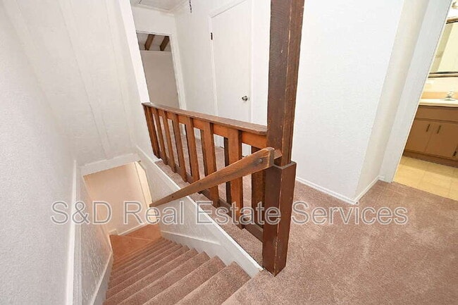 Building Photo - 2249 9th St SE