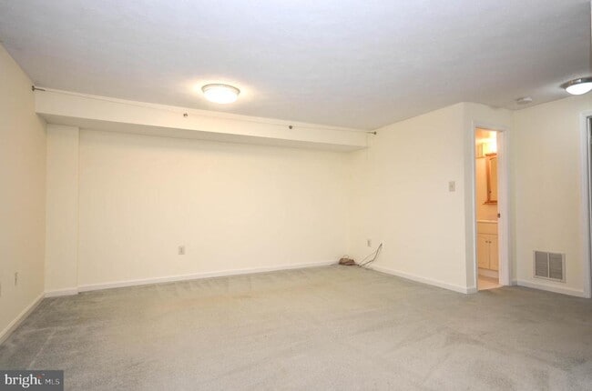 Building Photo - 9440 William Kirk Ln