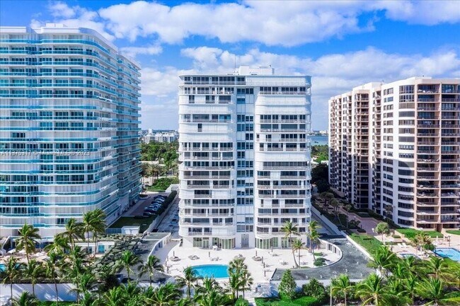 Building Photo - 10155 Collins Ave