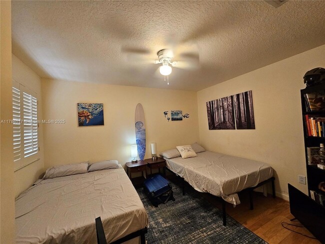 Building Photo - 4653 NW 94th Pl