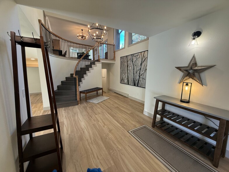 Building Photo - 2945 Aspen Dr