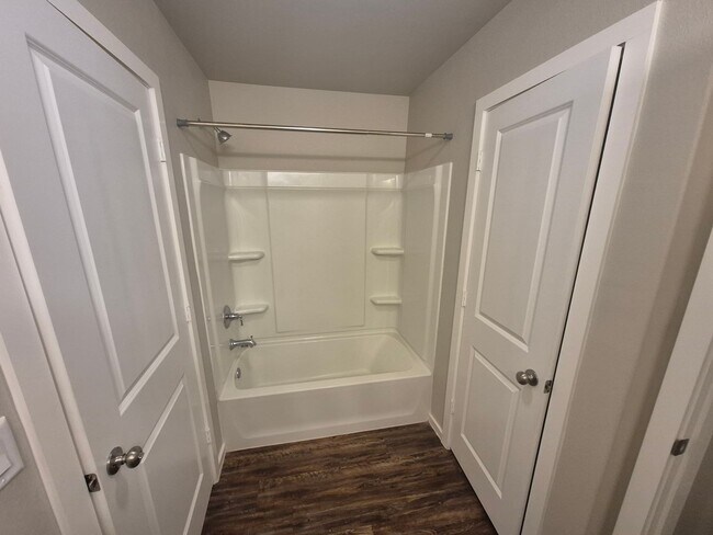 Building Photo - Cypress Duplex Available Now!