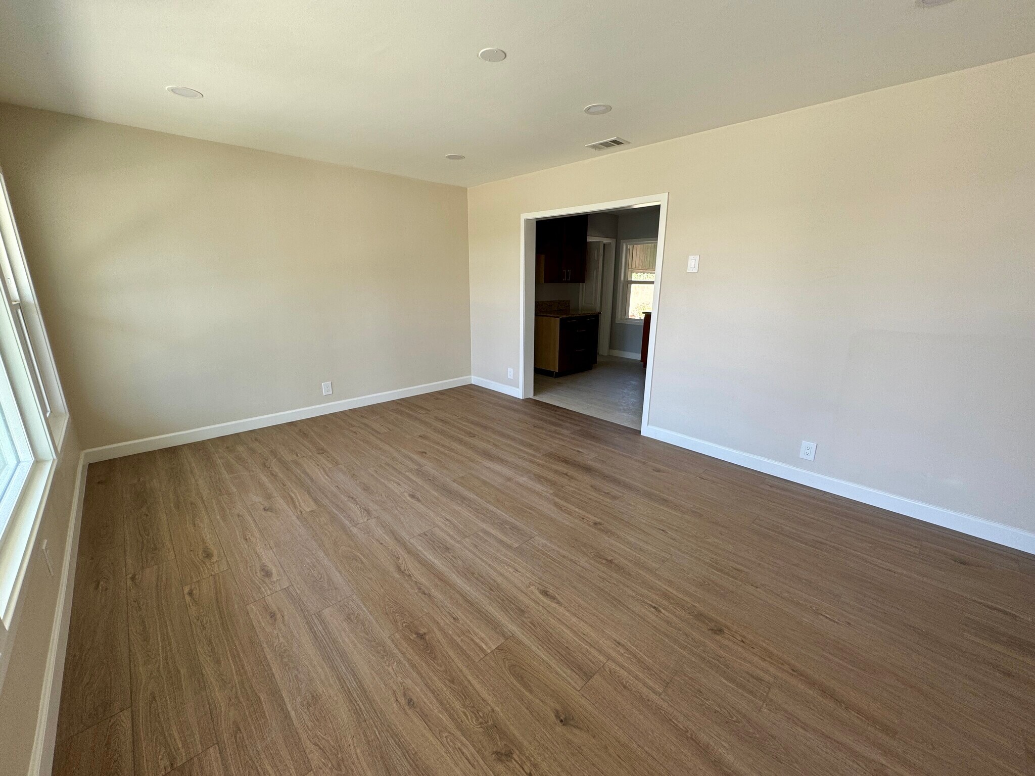 Living Room - 5516 Pepperwood Ave