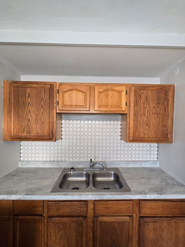 Building Photo - 1129 Melson Ave