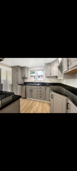 Building Photo - 614 Conover Ln