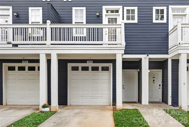 Building Photo - 1508 Walnut View Dr