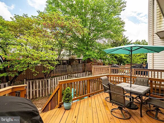 Building Photo - 20780 Dockside Terrace
