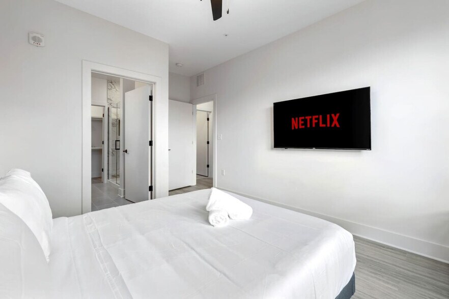 Building Photo - 617 N 12th St