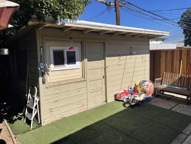 Building Photo - Peaceful 2-Bedroom Duplex with Private Yard & Bonus Studio Shed (San Jose)