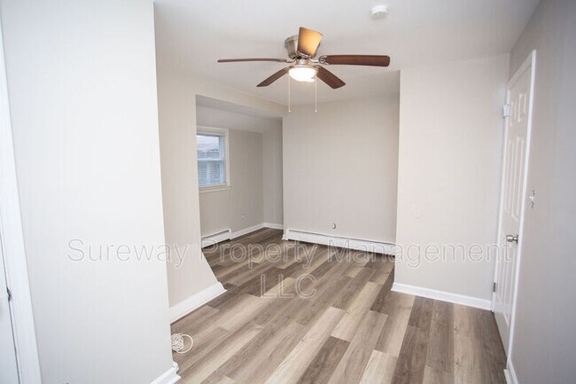 Building Photo - 19 Estate Rd