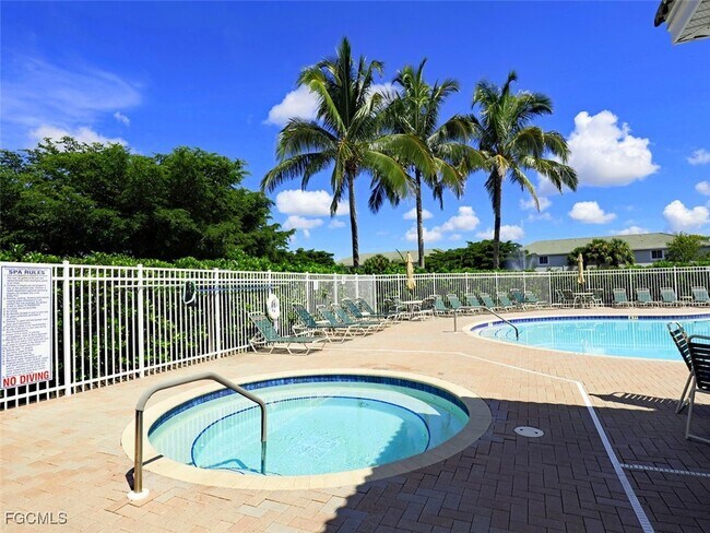 Building Photo - 10066 Poppy Hill Dr
