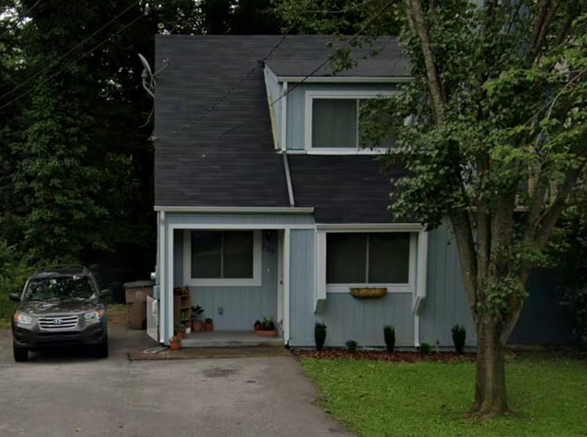 Building Photo - 739 Fitzpatrick Rd