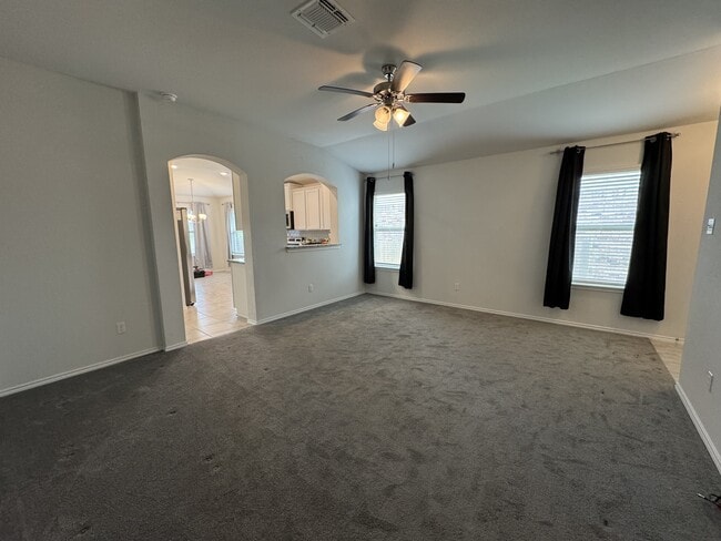 Building Photo - 8506 Stonehollow Dr