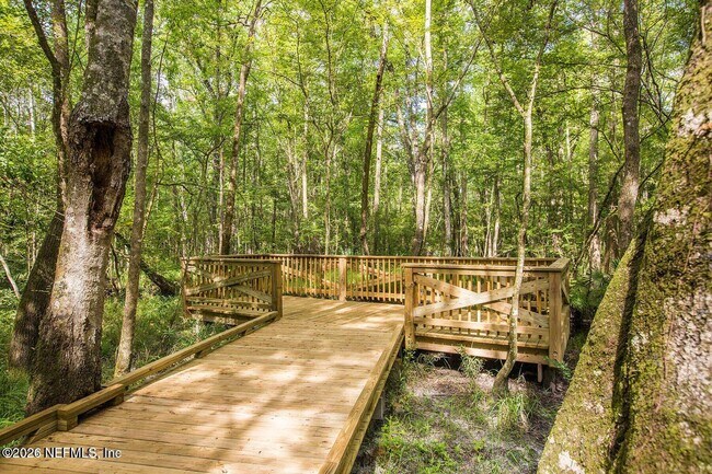 Building Photo - 348 Rosemont Dr