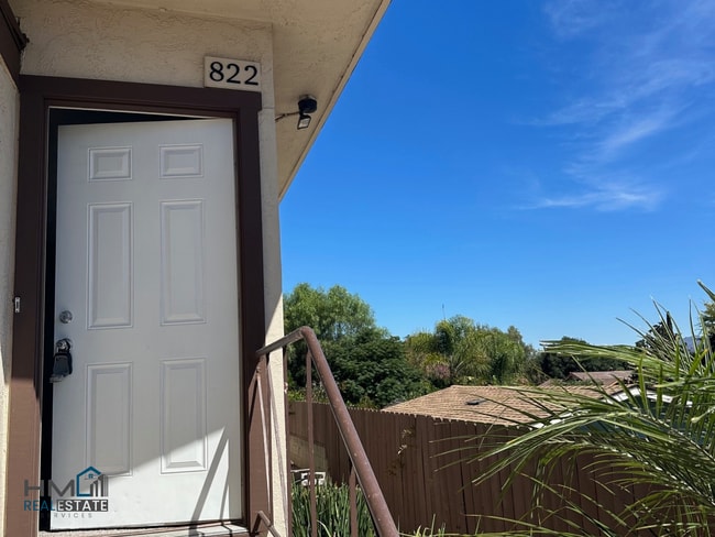 Primary Photo - Homes Management - 2 Bed, 2 Bath Triplex i...