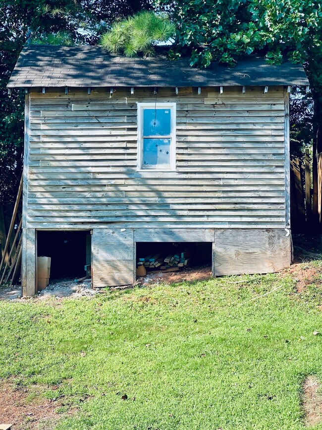 Building Photo - 742 Shoal Cir