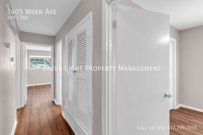 Building Photo - 3405 Wren Ave