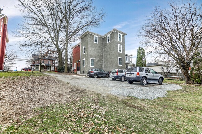 Building Photo - 509 Market St