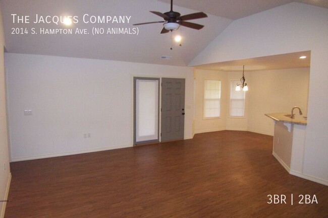 Building Photo - Very Clean 3 Bedroom 2 Bath 2 Car Garage i...