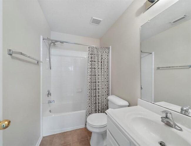 Building Photo - 158 W Burberry Cir