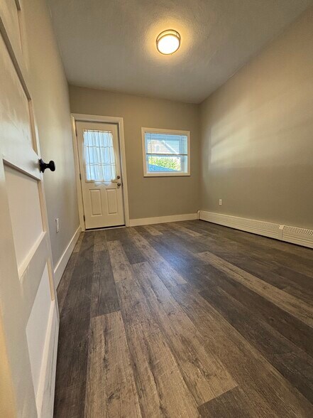 Office - 82 North St