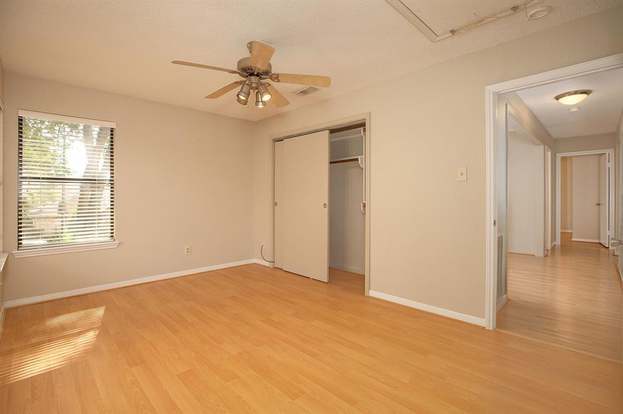 Building Photo - 3807 Cedar Valley Dr