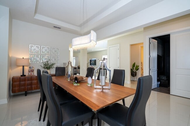 Building Photo - Perfect Home waiting for you! FULLY FURNISHED!