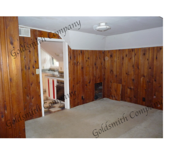 Building Photo - 126 B Cleveirvine Avenue