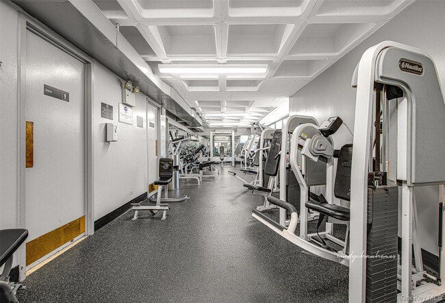 Building Photo - 152-18 Union Tpke