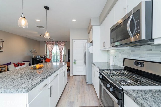 Building Photo - 118 Cadence