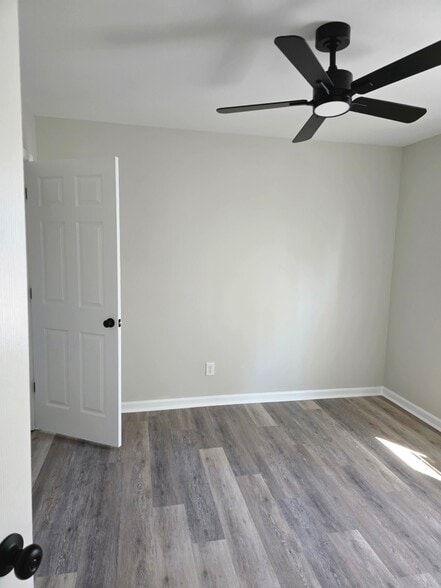 Building Photo - 6809 Valleybrook Dr