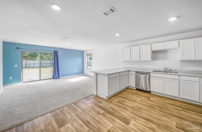 Building Photo - 8739 Schooner Ln