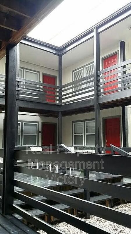 Building Photo - 1171 16th Ave S