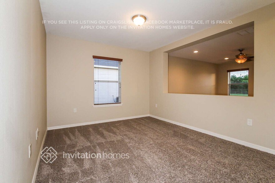 Building Photo - 11135 Running Pine Dr