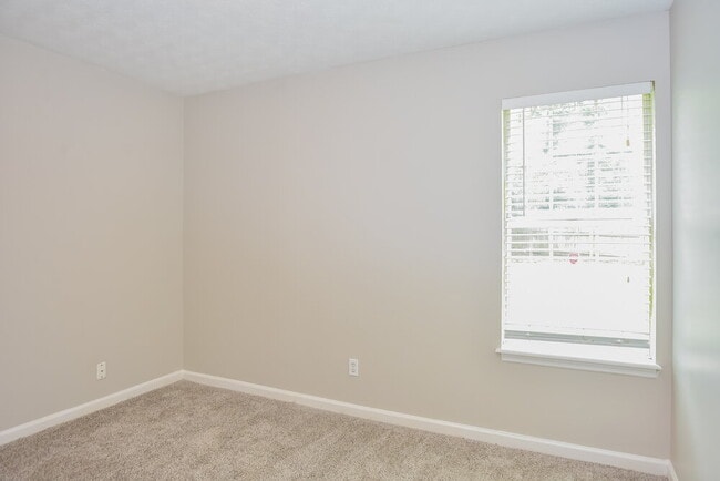 Building Photo - 4104 Pepperwood Dr