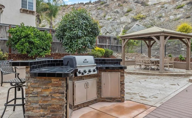 Building Photo - Available for Rent – Beautiful Gated 3BD/3BA Home Near Cal State San Marcos